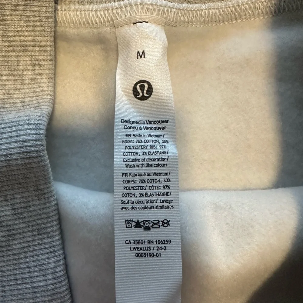 Lululemon Scuba HighRise Mini Skirt Heathered Core Ultra Light Gray Med NWT - Picture 8 of 9